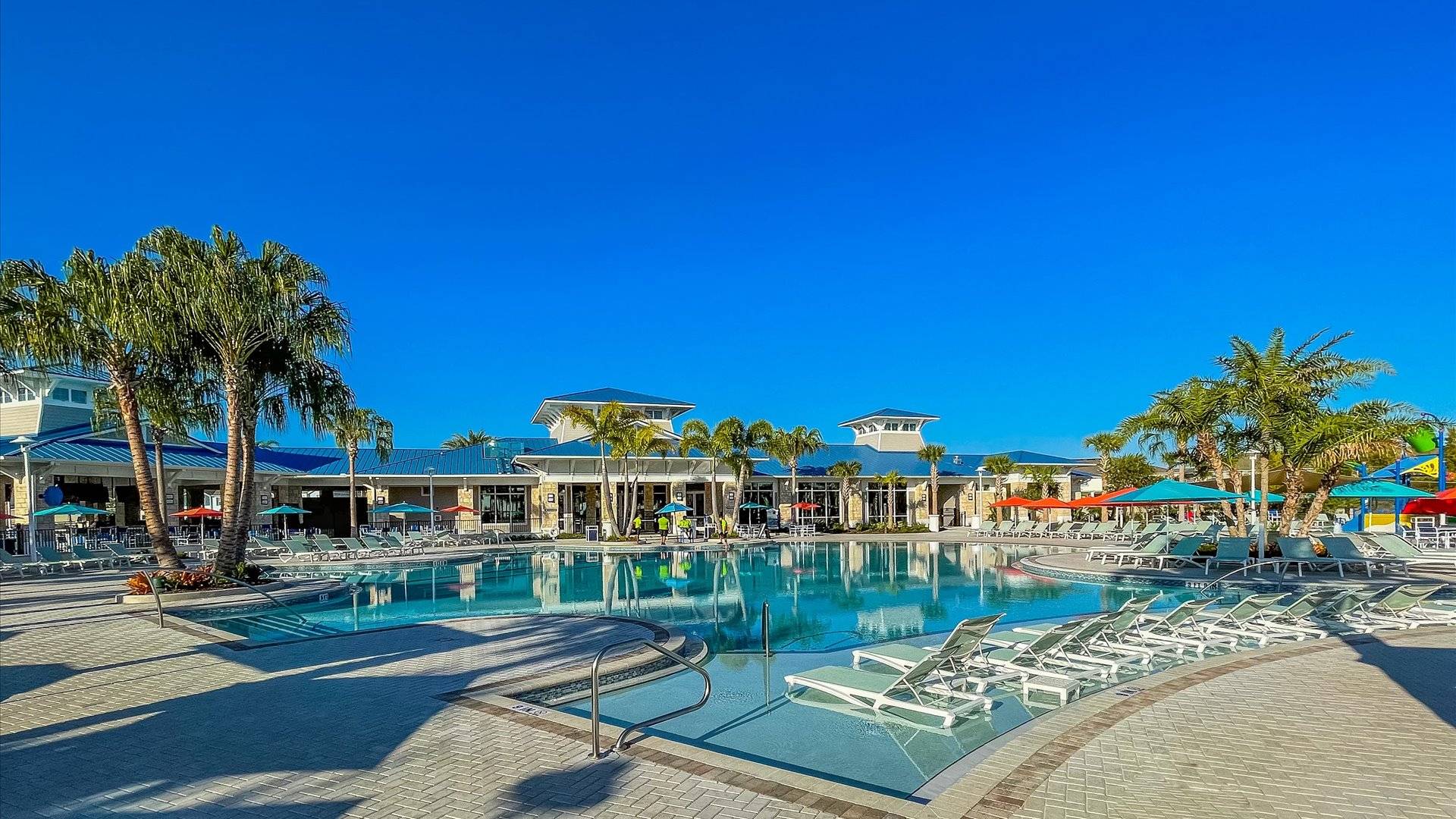 11 Windsor Island Resort Swimming Complex